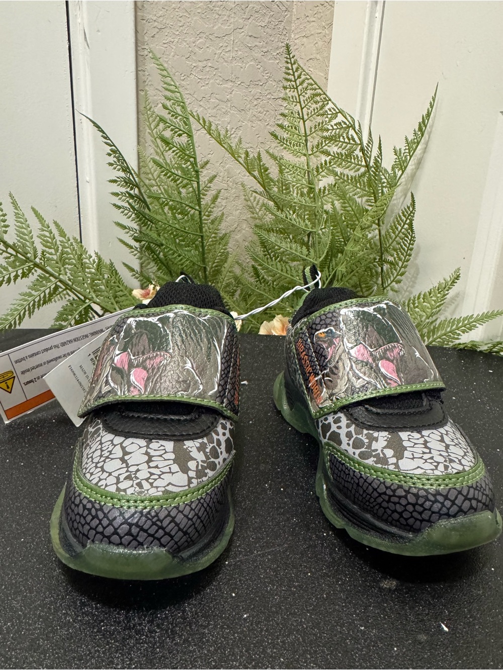 & Other Stories Kids Green and Black Velcro Sneakers with Pink Accents